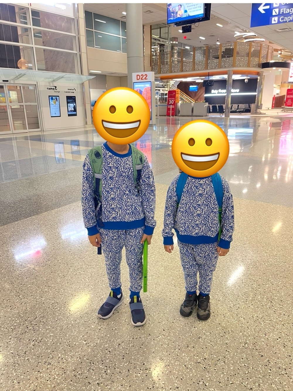 Kids Blue Floral Print Matching Set - Crewneck Sweatshirt & Joggers
